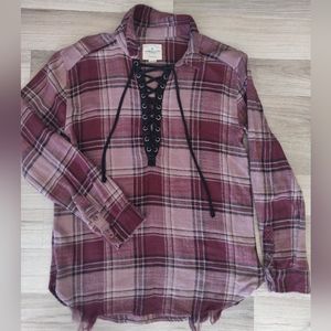 American Eagle outfitters shirt